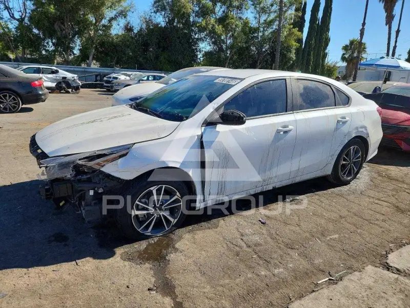 2024 KIA Forte фото