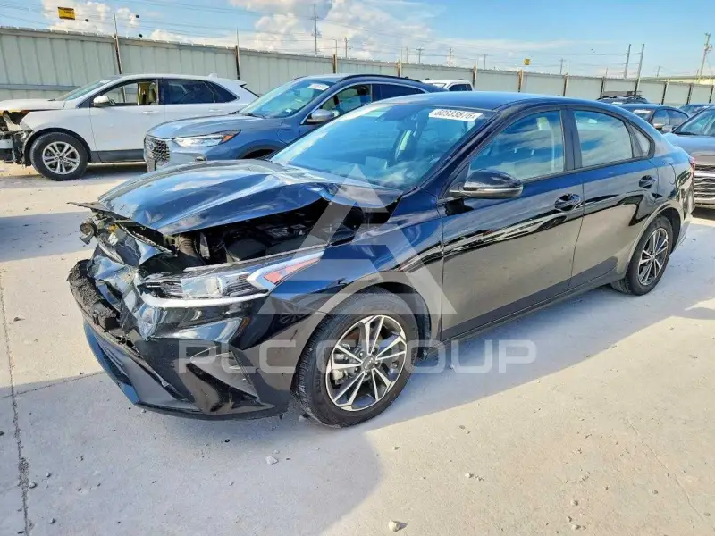 2024 KIA Forte фото