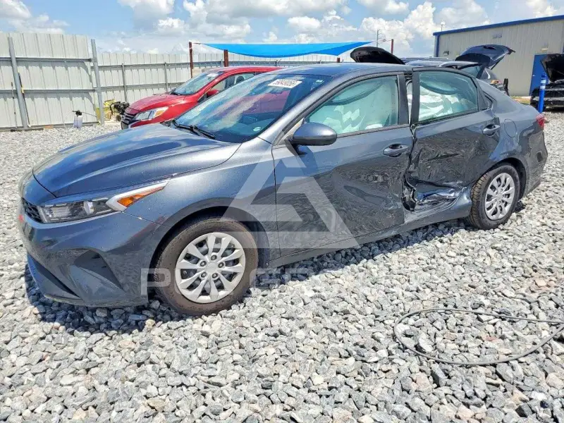 2024 KIA Forte photo