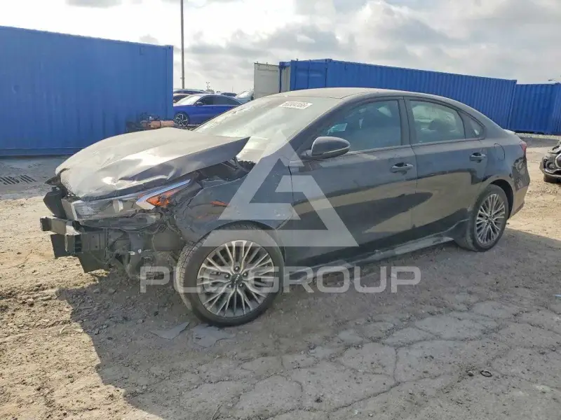 2024 KIA Forte фото