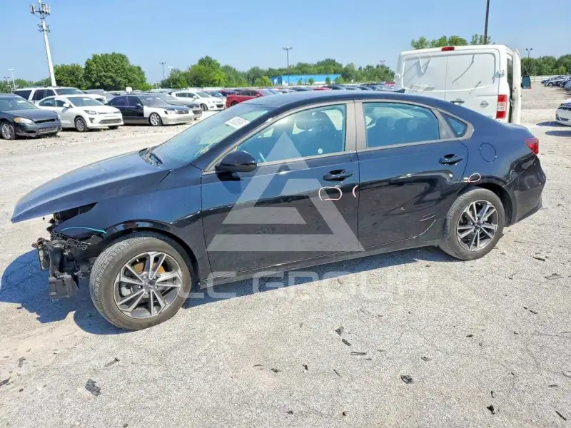 2024 KIA Forte фото