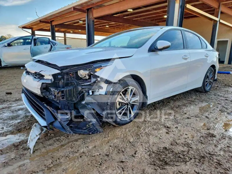 2024 KIA Forte фото