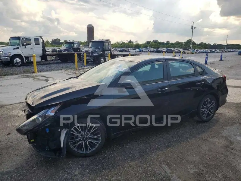2024 KIA Forte фото
