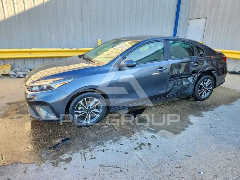 2024 KIA Forte фото