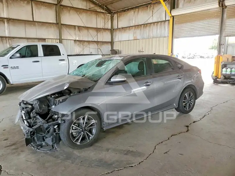 2024 KIA Forte фото