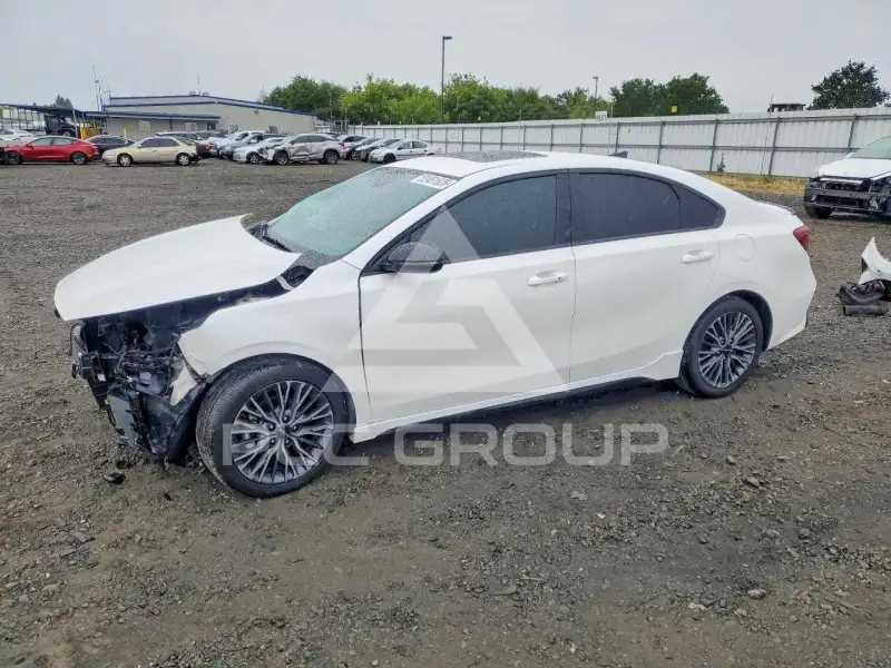 2024 KIA Forte photo