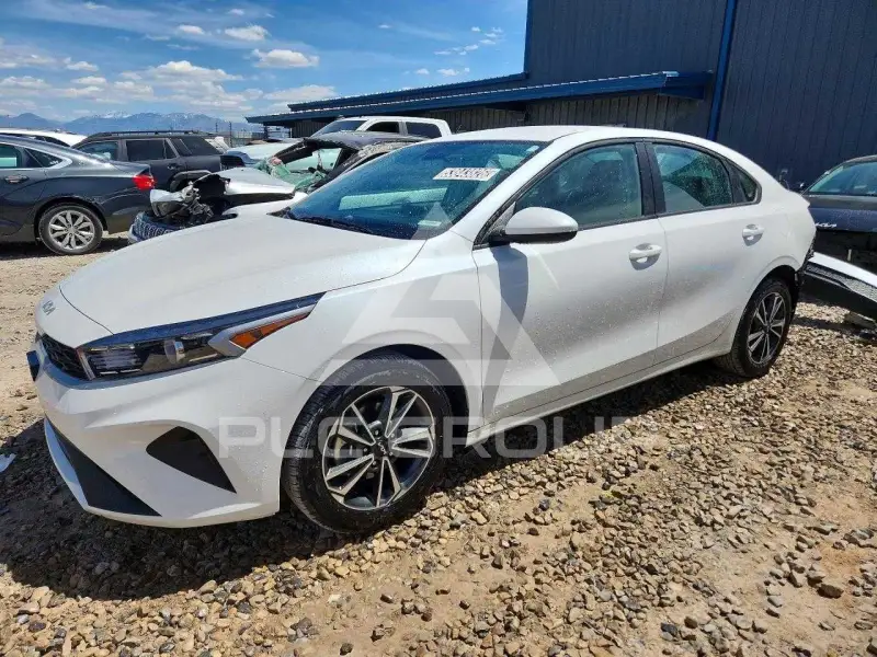2024 KIA Forte фото
