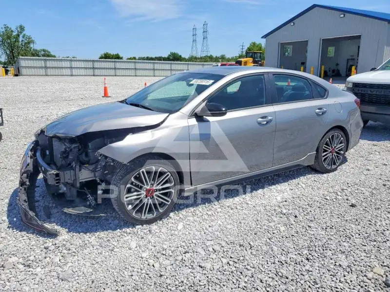 2024 KIA Forte фото