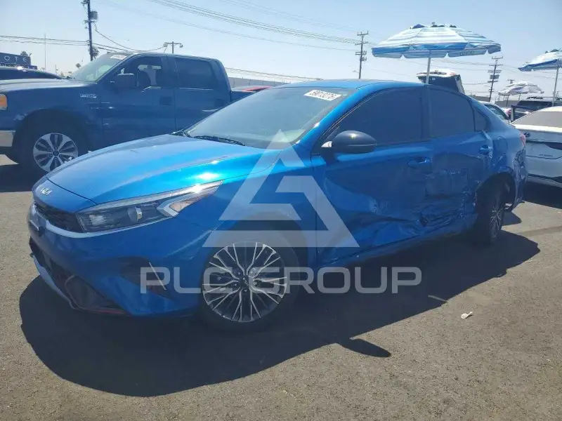 2024 KIA Forte фото