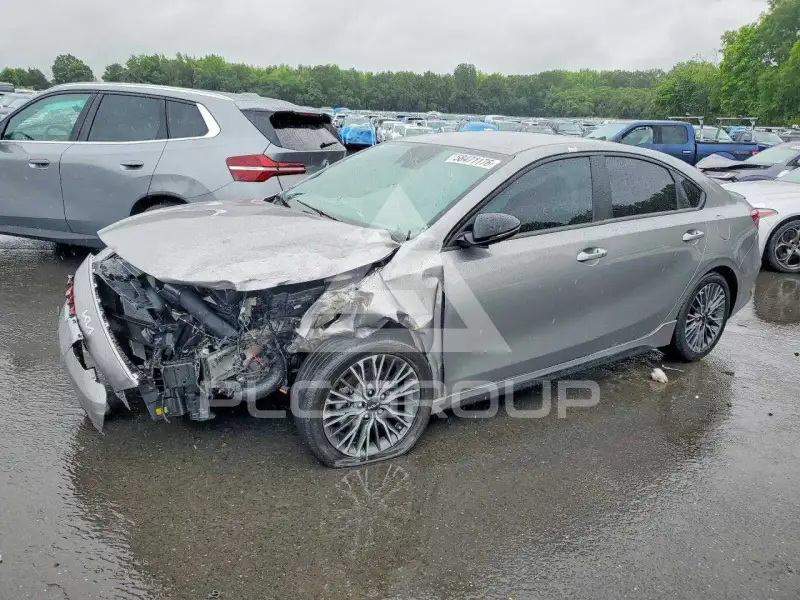 2024 KIA Forte фото
