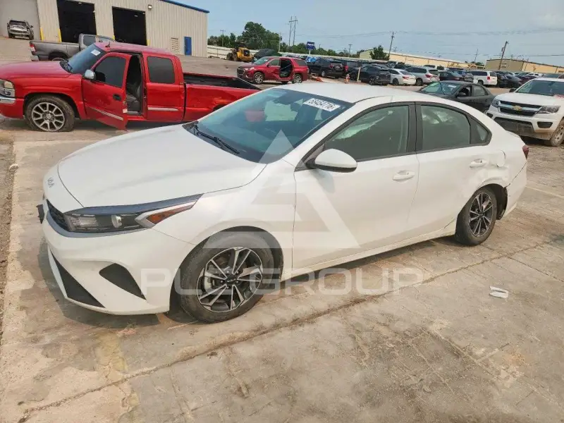 2024 KIA Forte фото