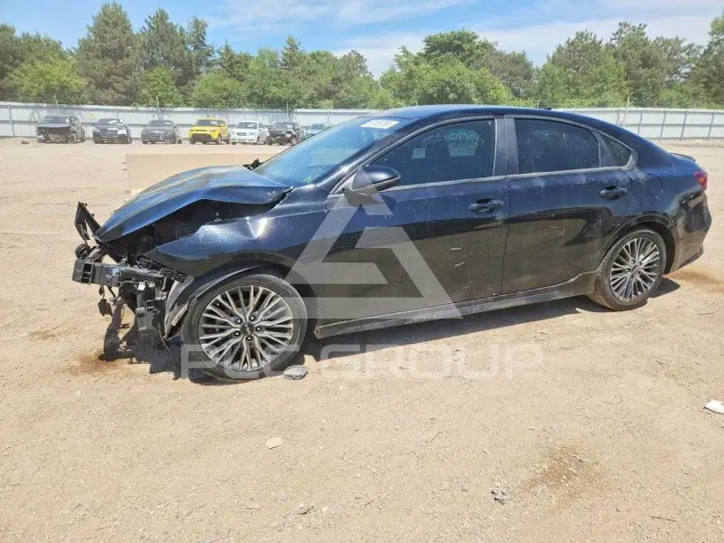 2024 KIA Forte фото