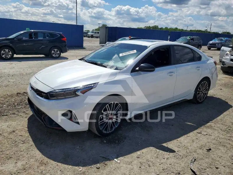 2024 KIA Forte фото