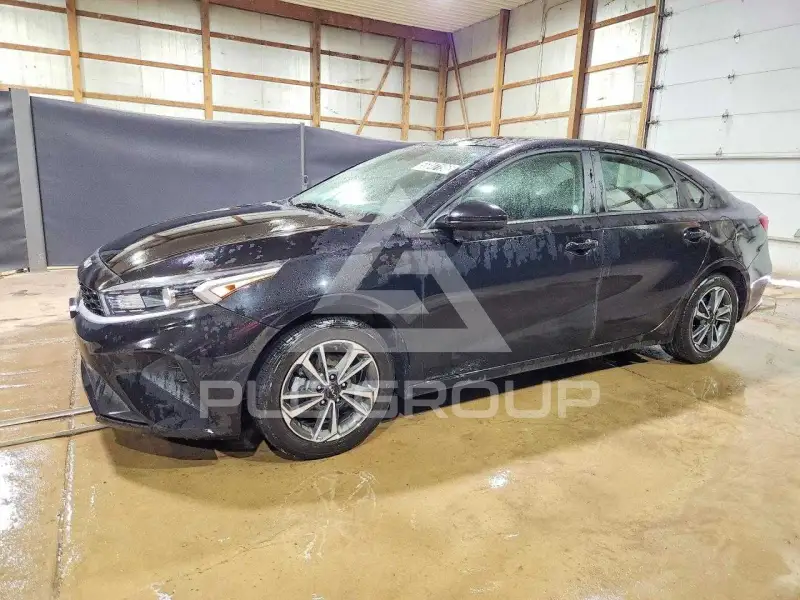 2024 KIA Forte фото