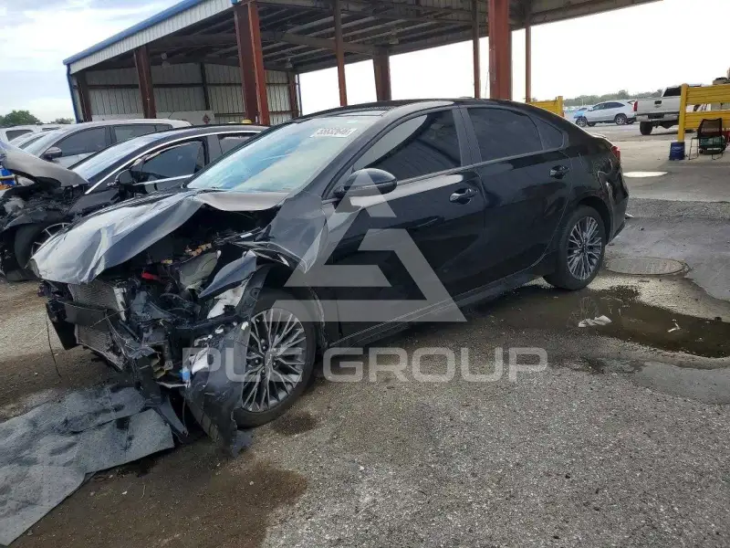 2024 KIA Forte фото