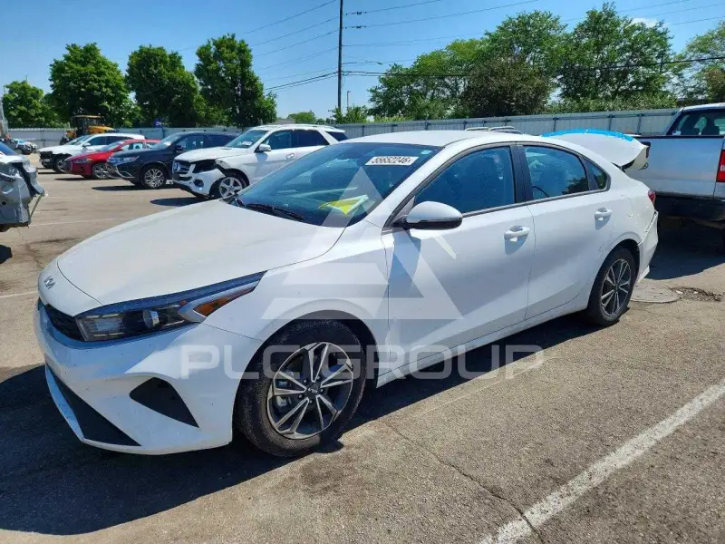 2024 KIA Forte фото