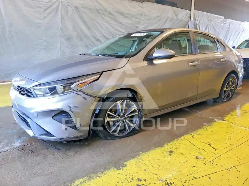 2024 KIA Forte фото