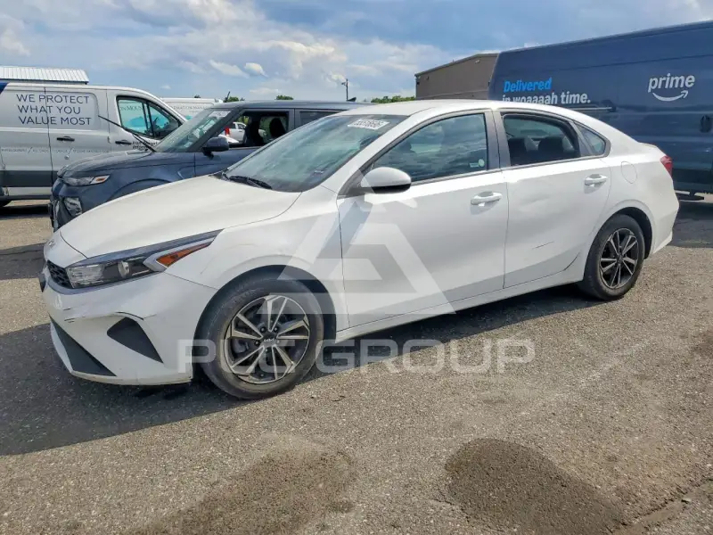 2024 KIA Forte фото