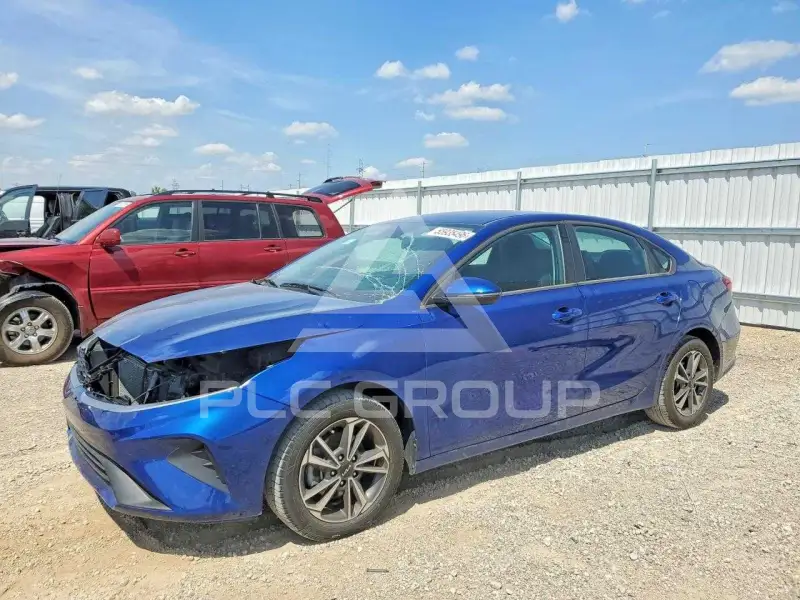 2024 KIA Forte фото