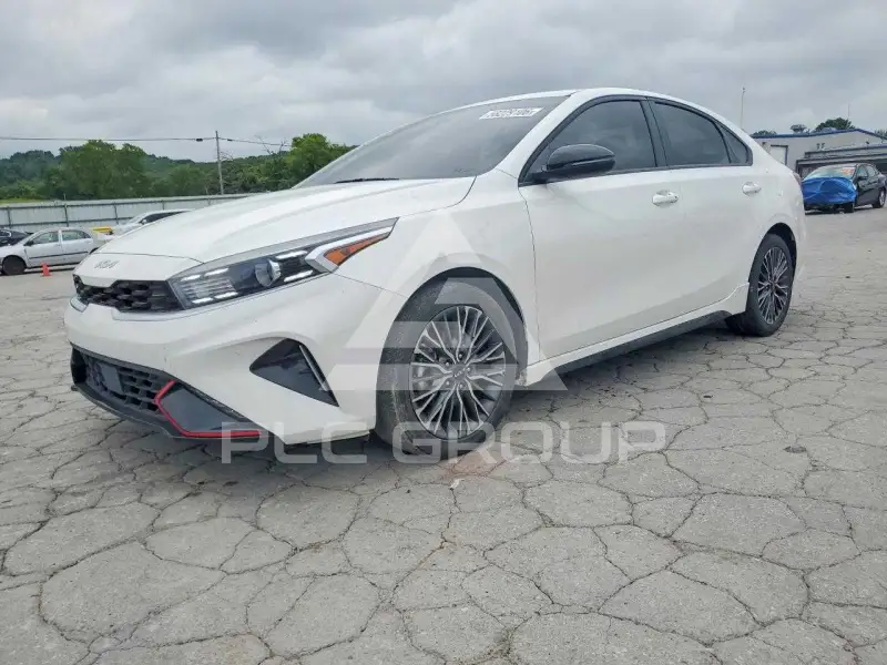 2024 KIA Forte фото