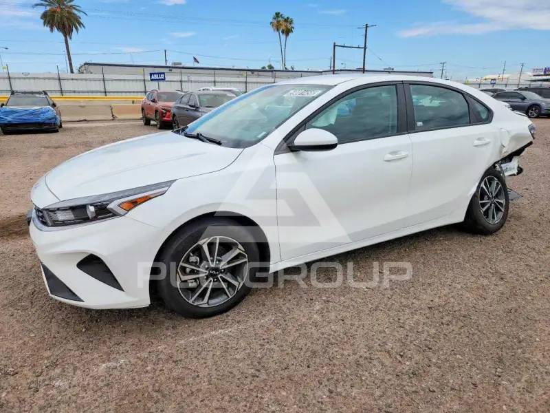2024 KIA Forte фото