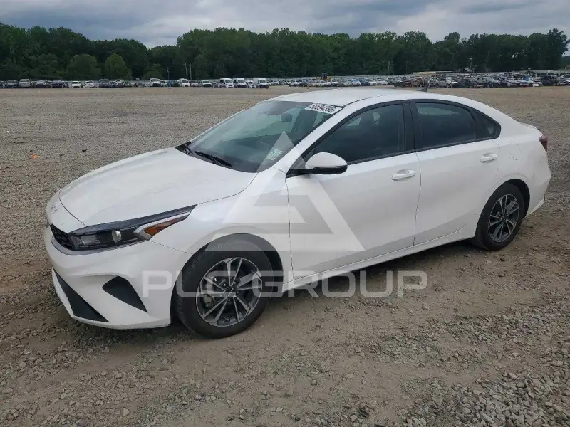 2024 KIA Forte фото