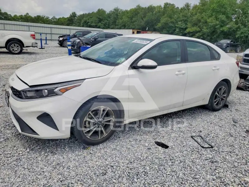 2024 KIA Forte фото