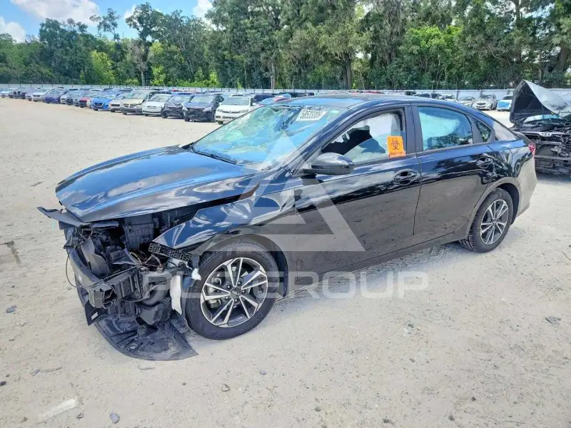2024 KIA Forte фото