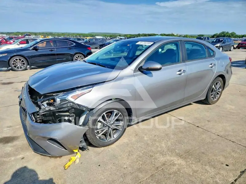 2024 KIA Forte photo