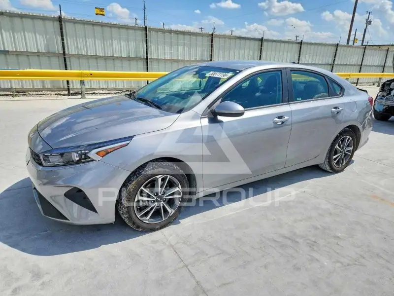 2024 KIA Forte photo