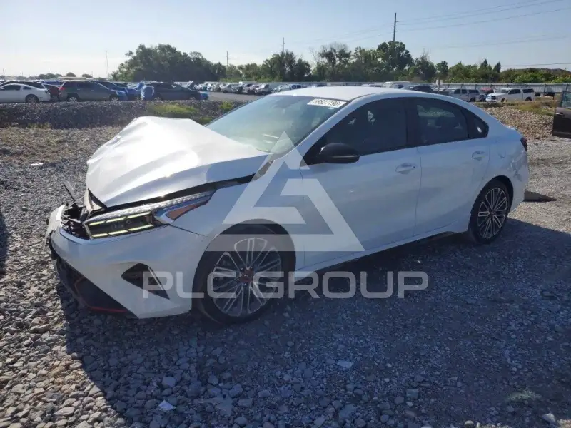 2024 KIA Forte фото