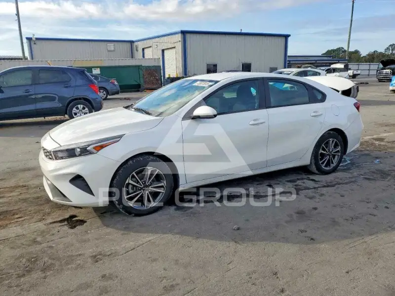 2024 KIA Forte фото