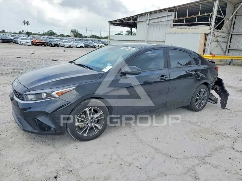 2024 KIA Forte фото