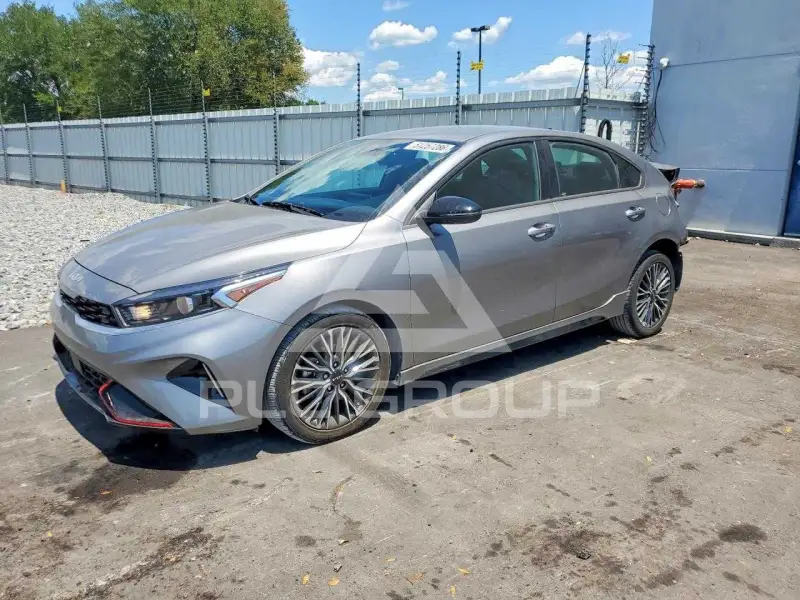 2024 KIA Forte фото