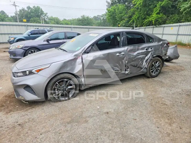 2024 KIA Forte фото