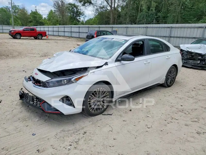 2024 KIA Forte фото