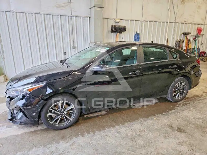 2024 KIA Forte фото