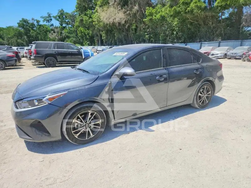 2024 KIA Forte фото