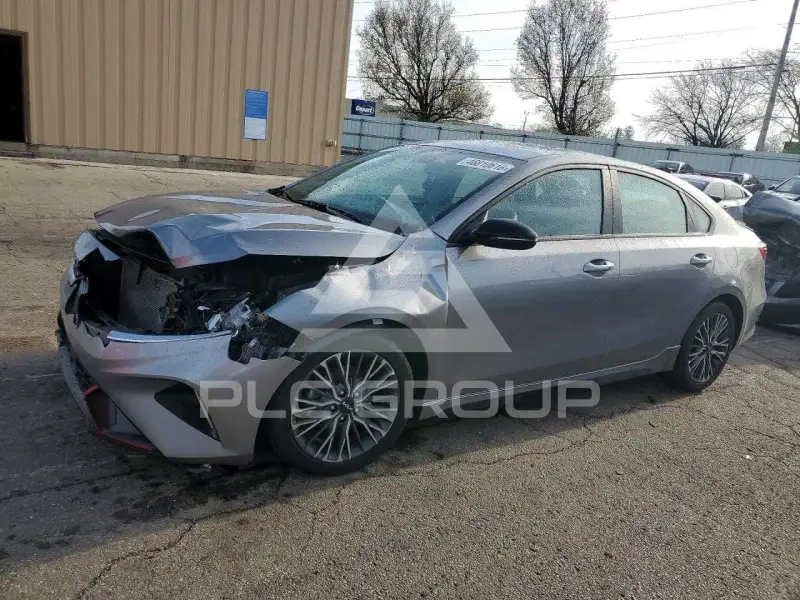 2024 KIA Forte фото