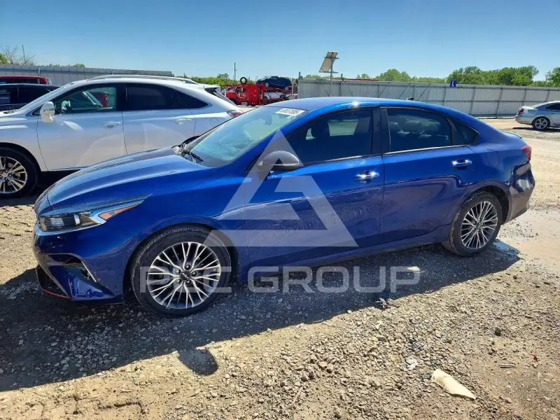 2024 KIA Forte фото