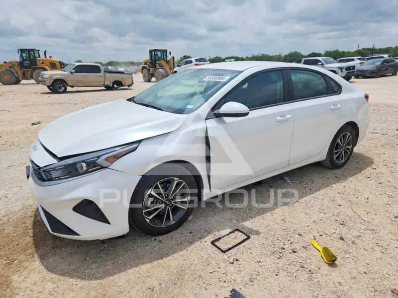 2024 KIA Forte фото