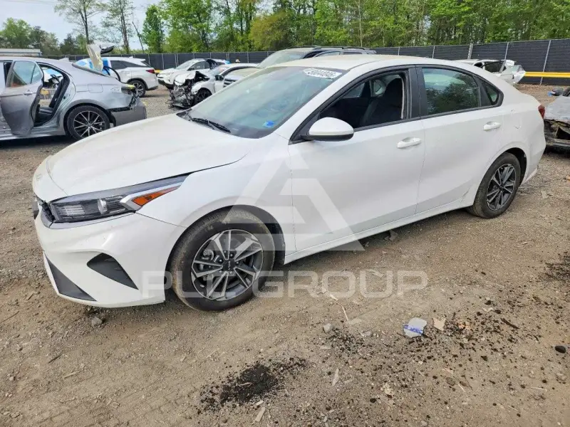 2024 KIA Forte фото