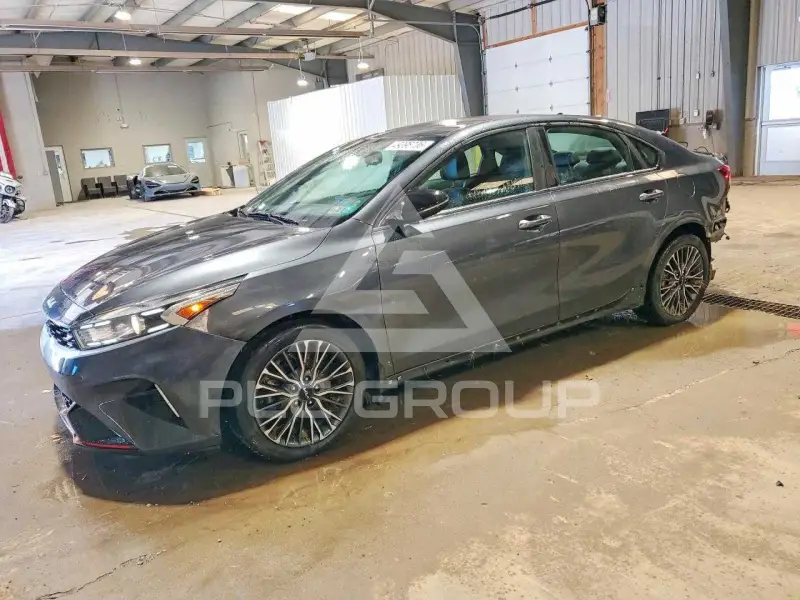 2024 KIA Forte фото