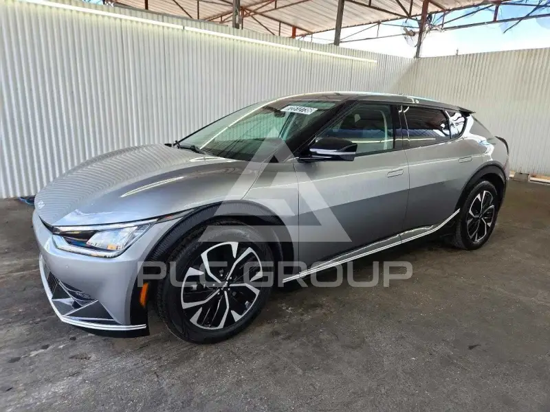 2024 KIA EV6 photo