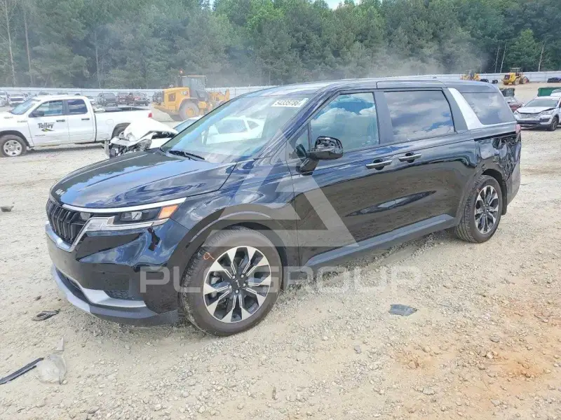 2024 KIA Carnival фото