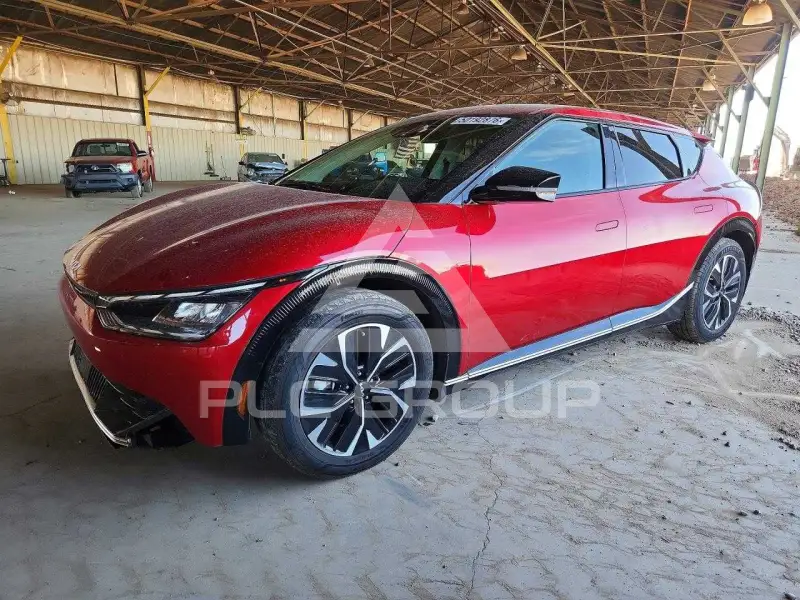 2024 KIA  фото