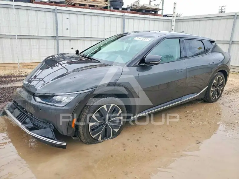 2024 KIA  фото