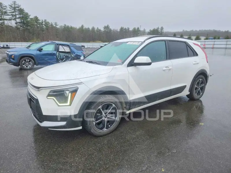 2024 KIA Niro фото