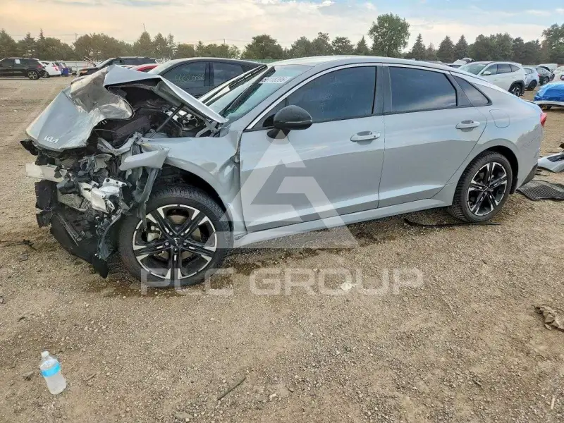 2024 KIA K5 фото