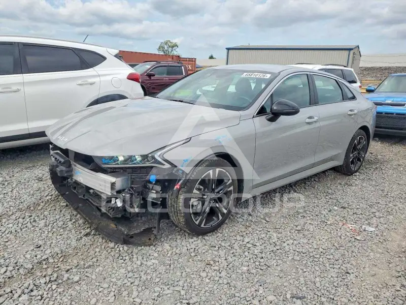 2024 KIA K5 фото
